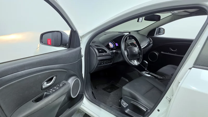 Renault SM3