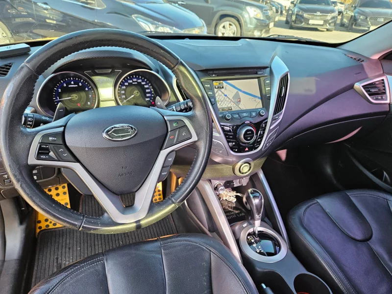 Hyundai Veloster