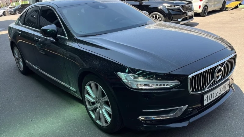 Volvo S90