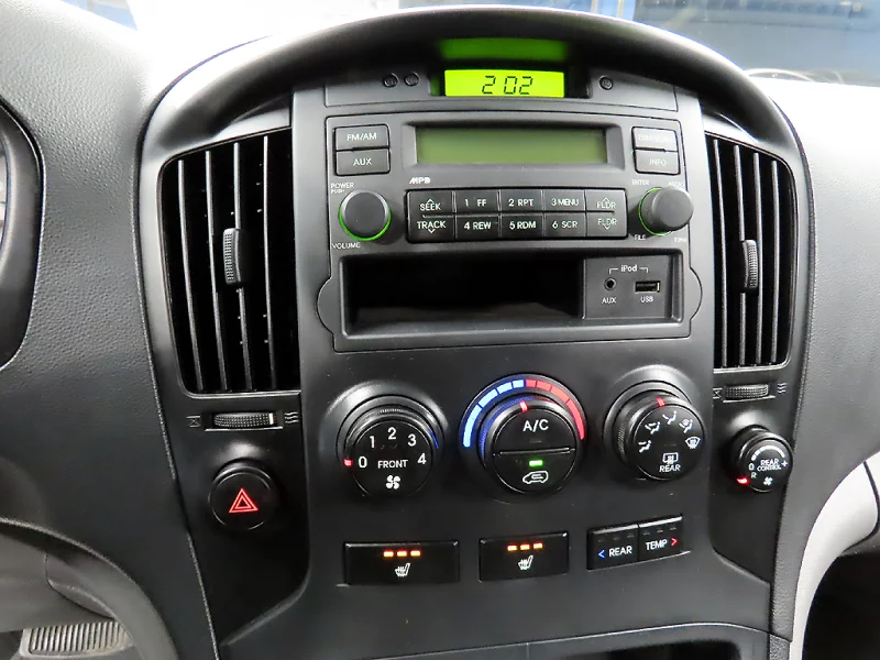 Hyundai Grand Starex