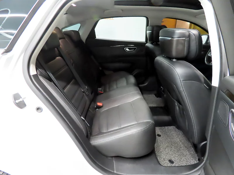 Renault SM6