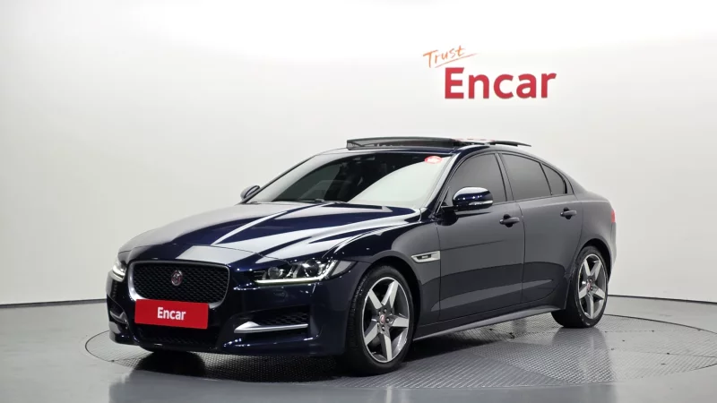 Jaguar XE