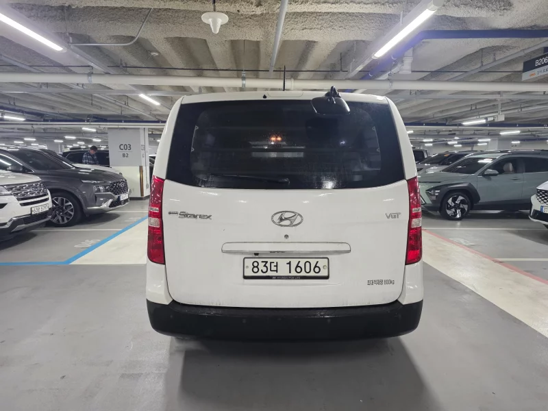 Hyundai Grand Starex