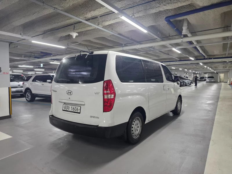 Hyundai Grand Starex