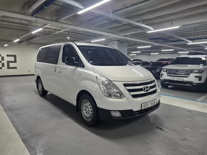 Hyundai Grand Starex