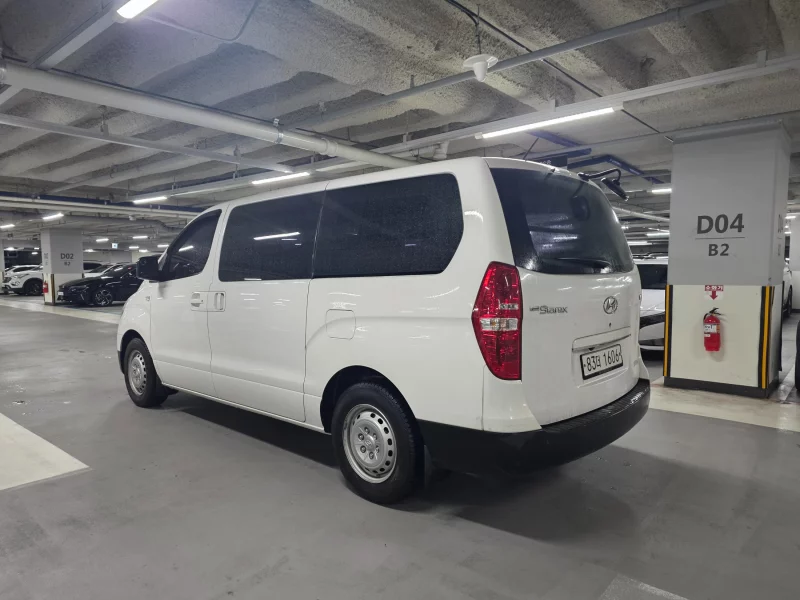 Hyundai Grand Starex