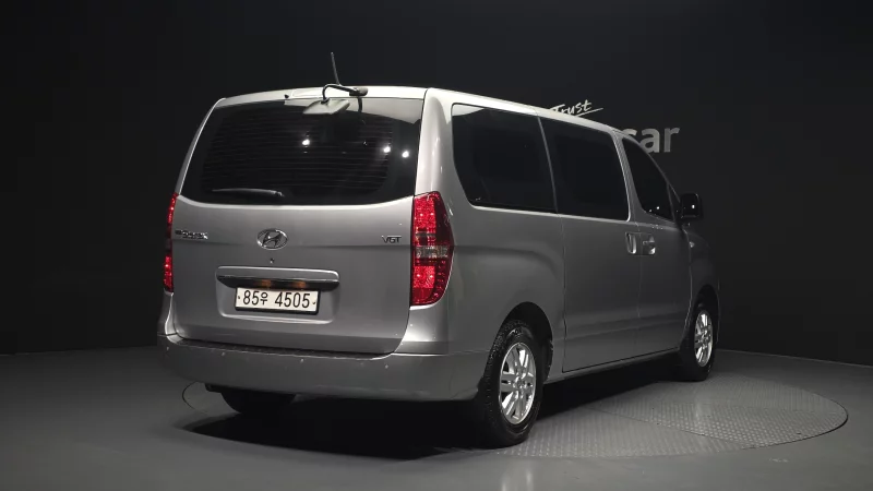 Hyundai Grand Starex