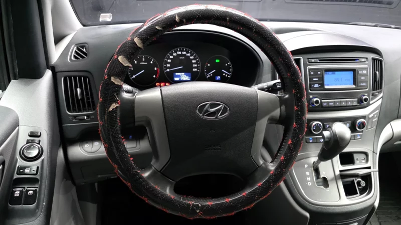 Hyundai Grand Starex