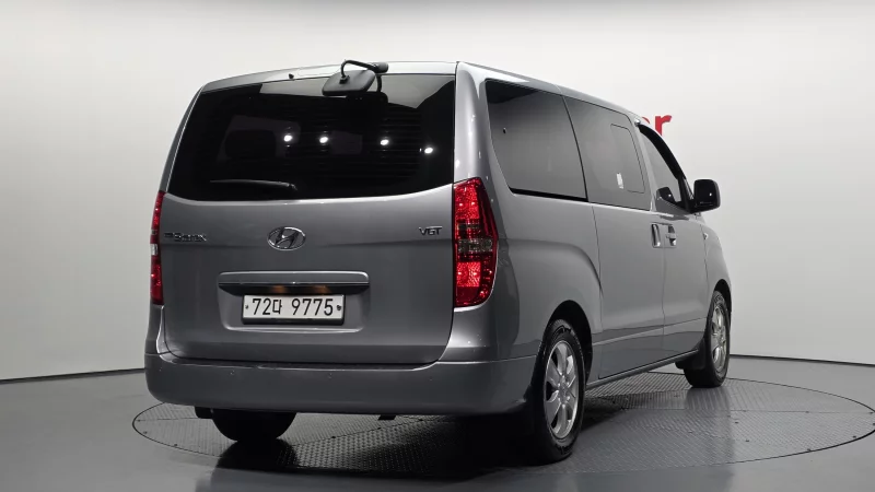 Hyundai Grand Starex