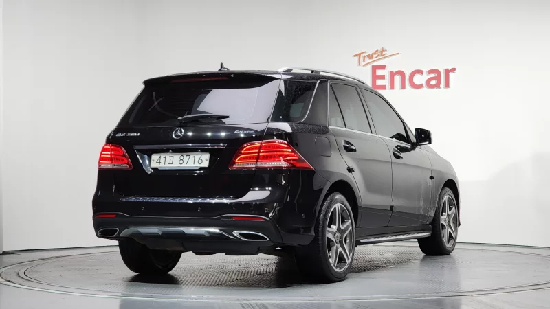 Mercedes-Benz GLE-Class