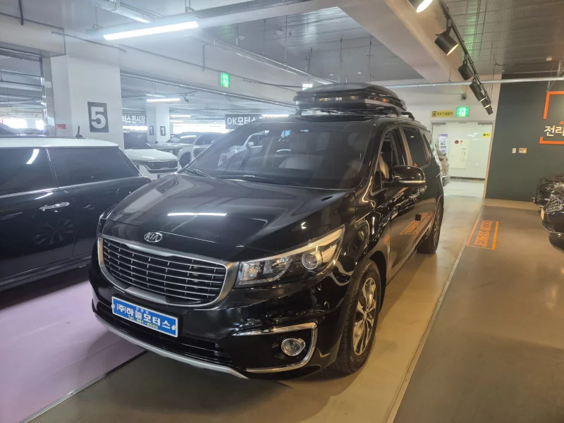 Kia Carnival