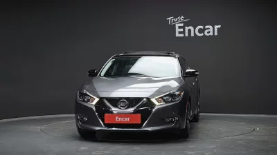 Nissan MAXIMA