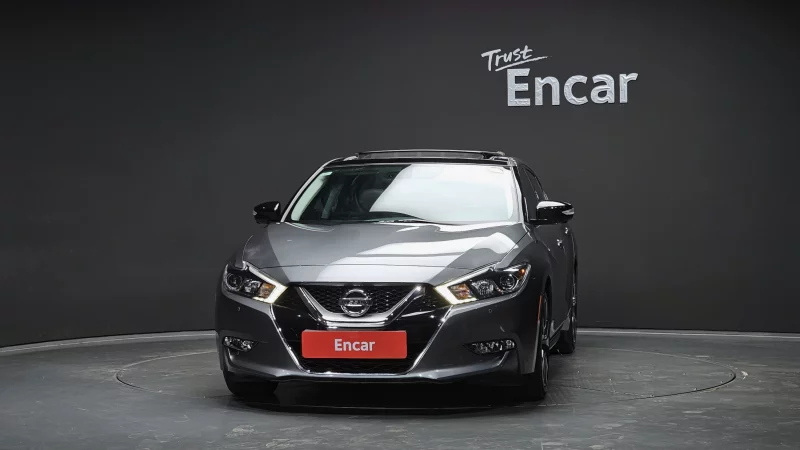 Nissan MAXIMA