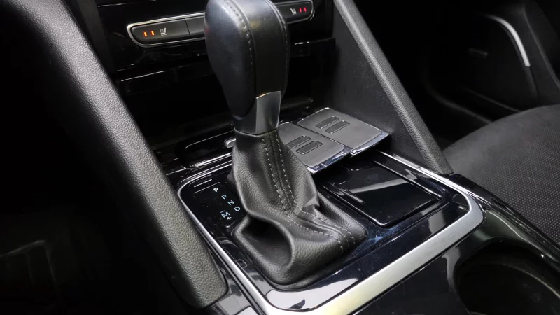 Renault SM6