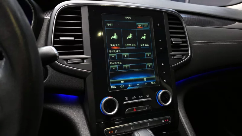 Renault SM6