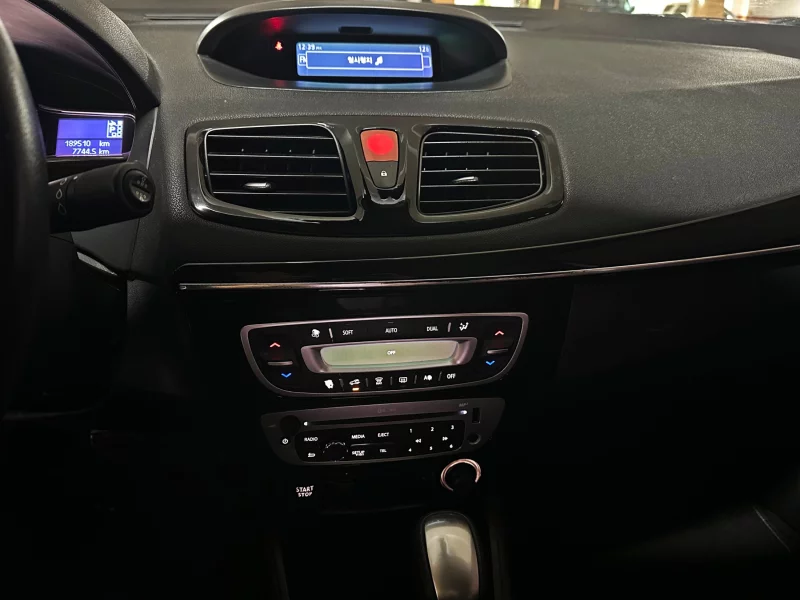 Renault SM3