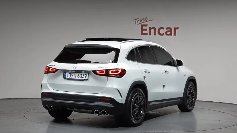 Mercedes-Benz GLA-Class