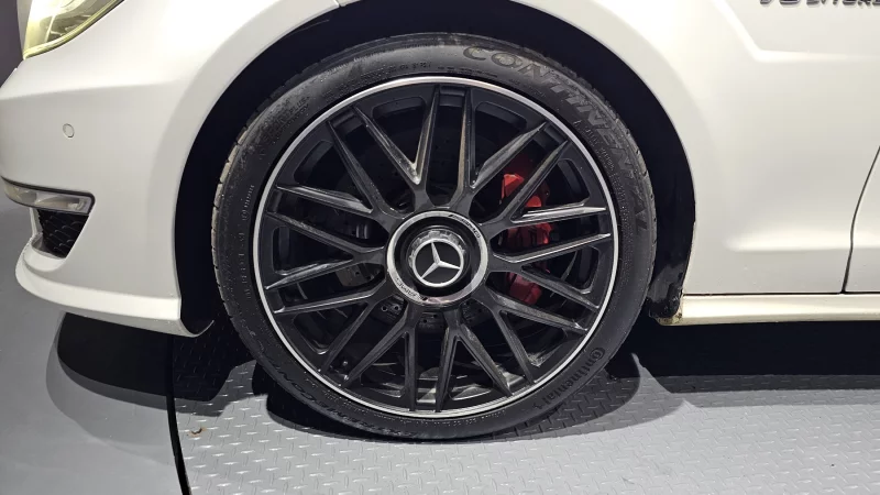 Mercedes-Benz CLS-Class