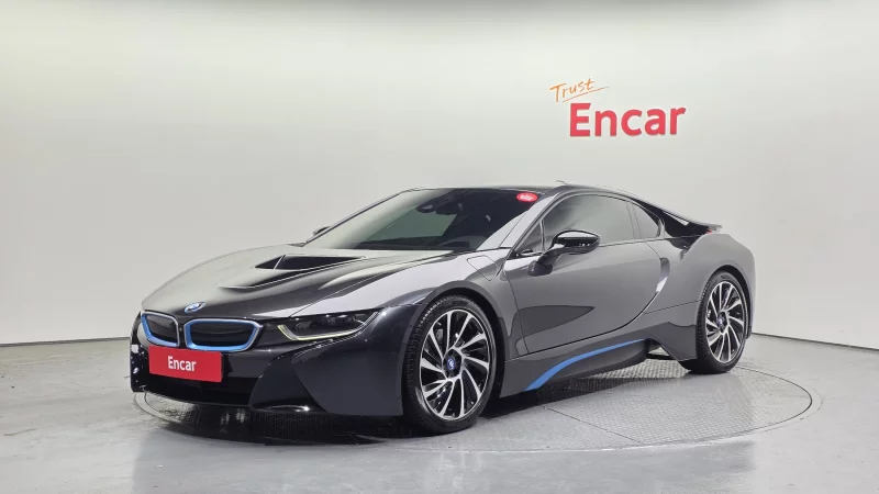 BMW i8