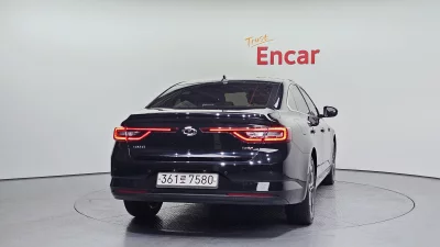 Renault SM6