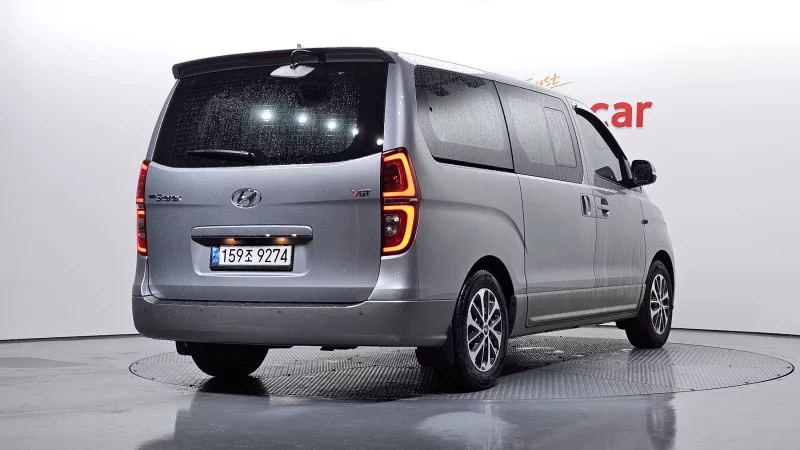 Hyundai Grand Starex