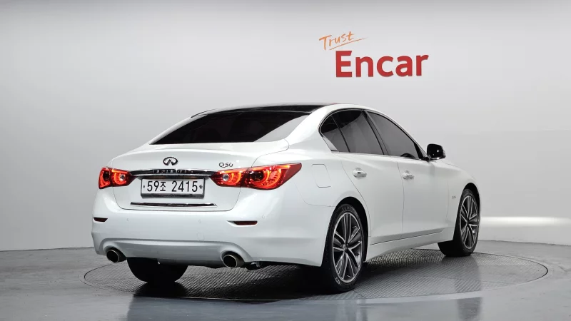 Infiniti Q50