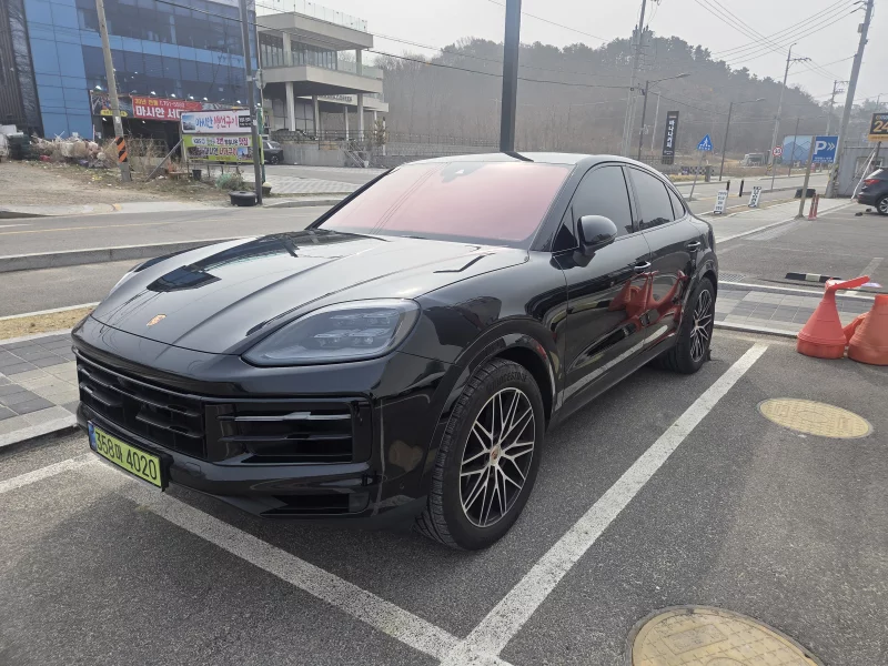 Porsche CAYENNE