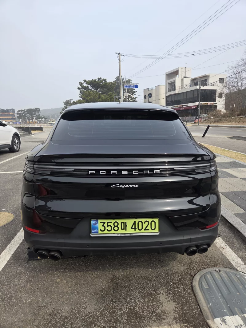 Porsche CAYENNE