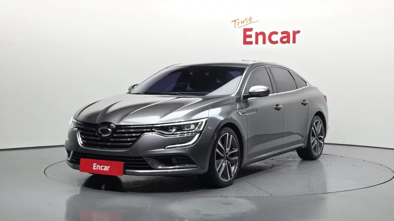 Renault SM6