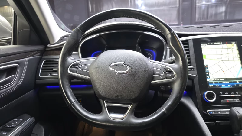 Renault SM6
