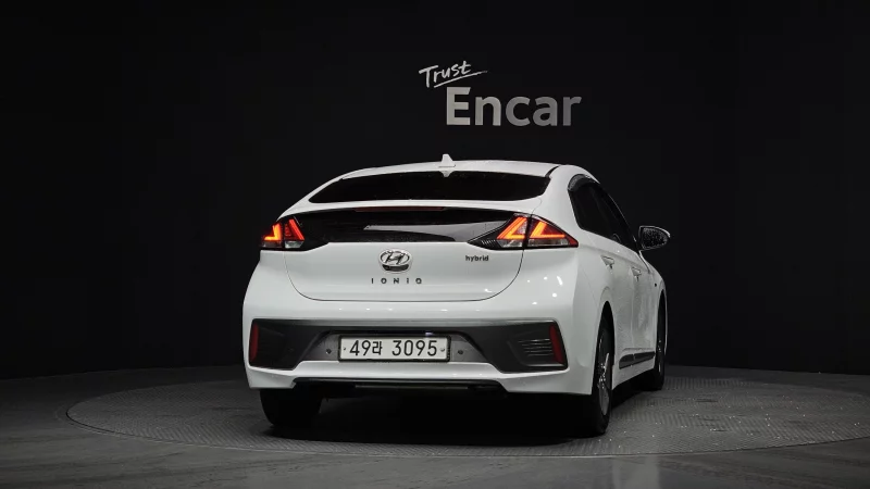 Hyundai Ioniq