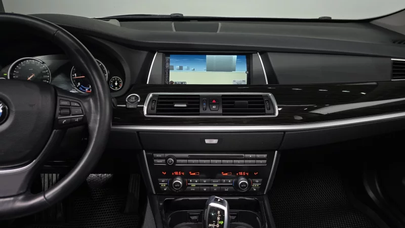 BMW 5-Series Gran Turismo