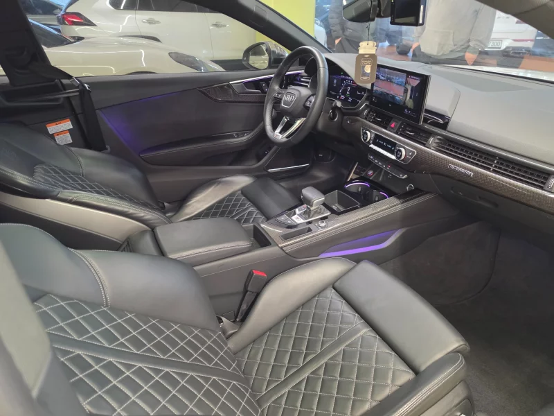 Audi S5