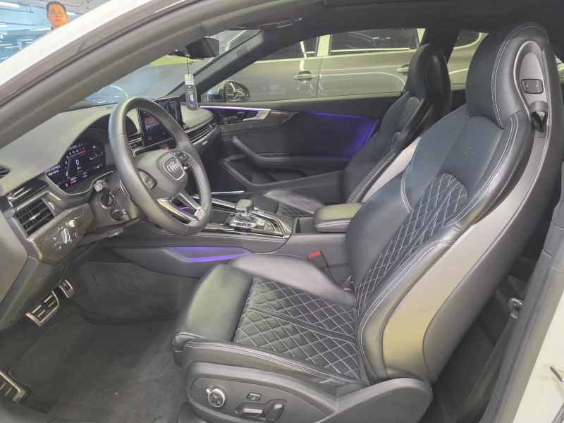 Audi S5