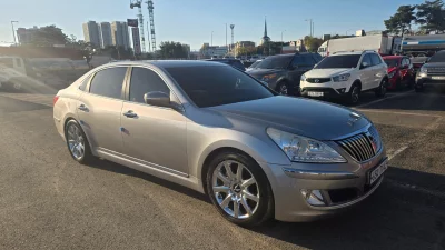 Hyundai Equus