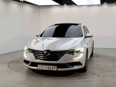Renault SM6