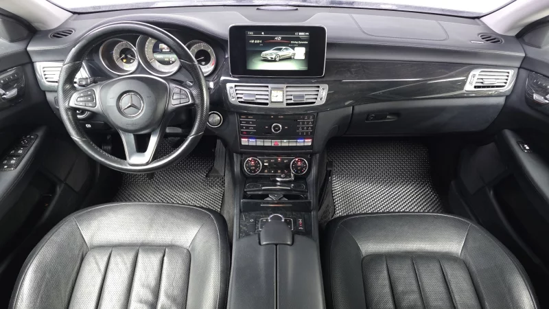 Mercedes-Benz CLS-Class