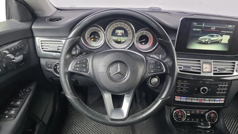 Mercedes-Benz CLS-Class