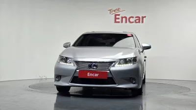 Lexus ES300h