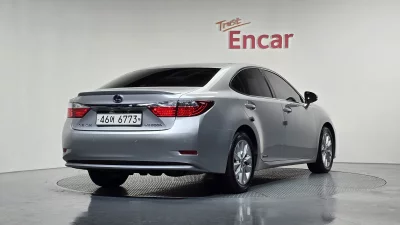 Lexus ES300h