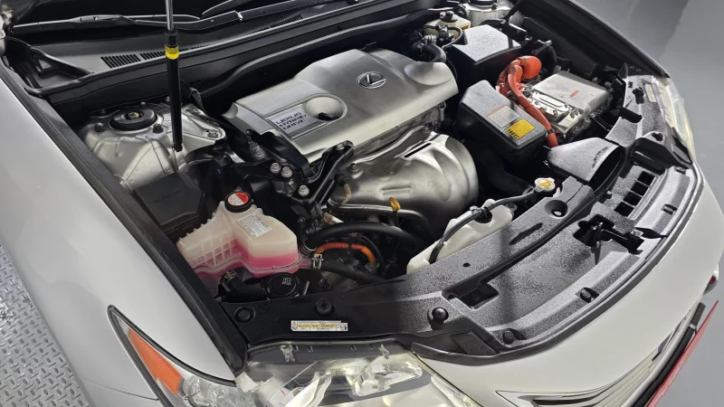 Lexus ES300h