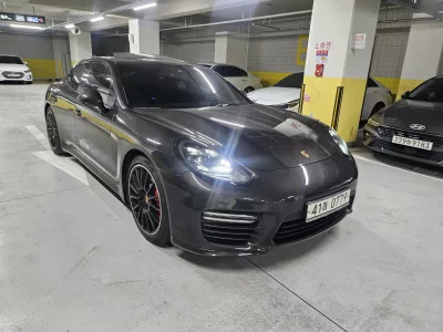 Porsche PANAMERA