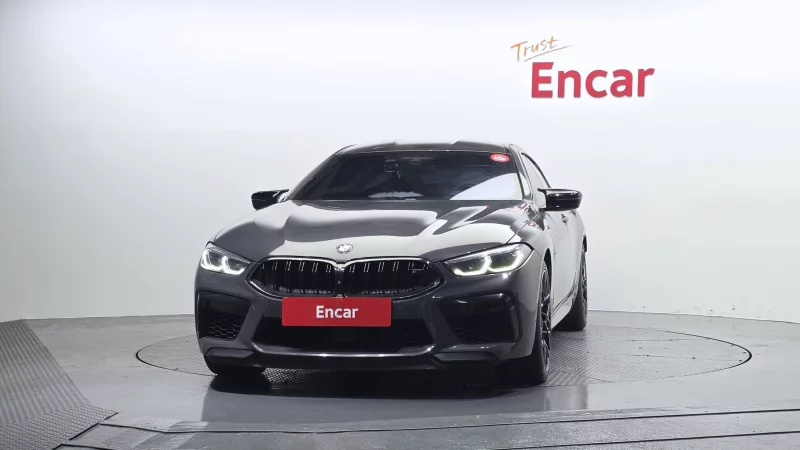 BMW M8