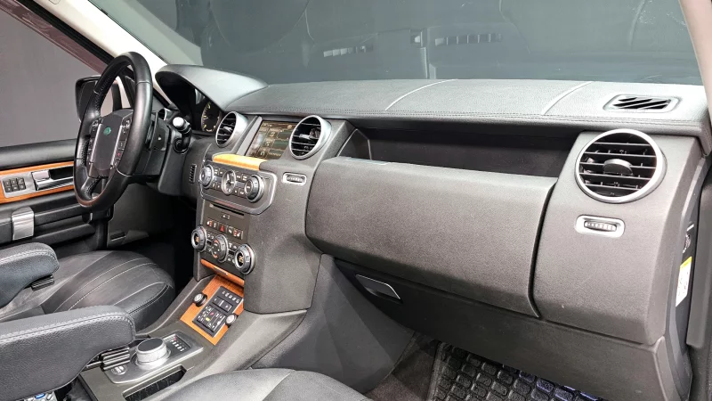 Land Rover DISCOVERY