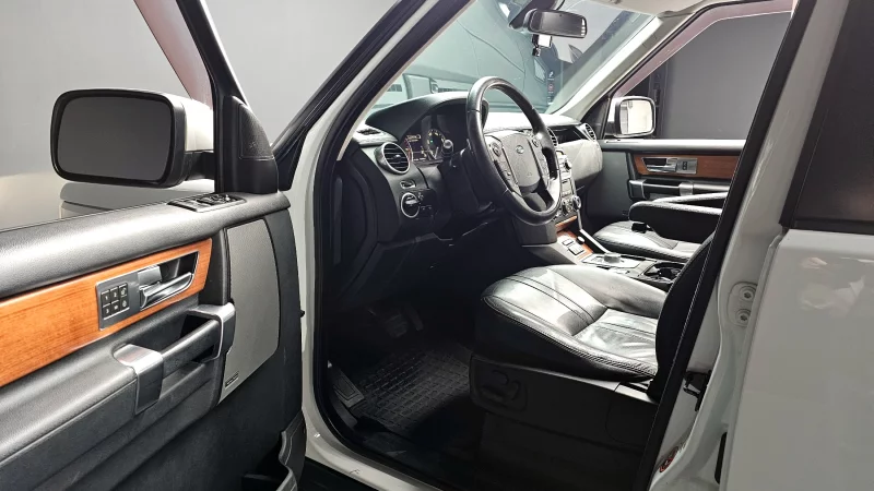 Land Rover DISCOVERY