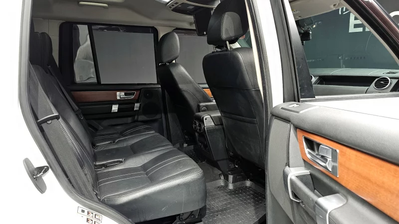 Land Rover DISCOVERY