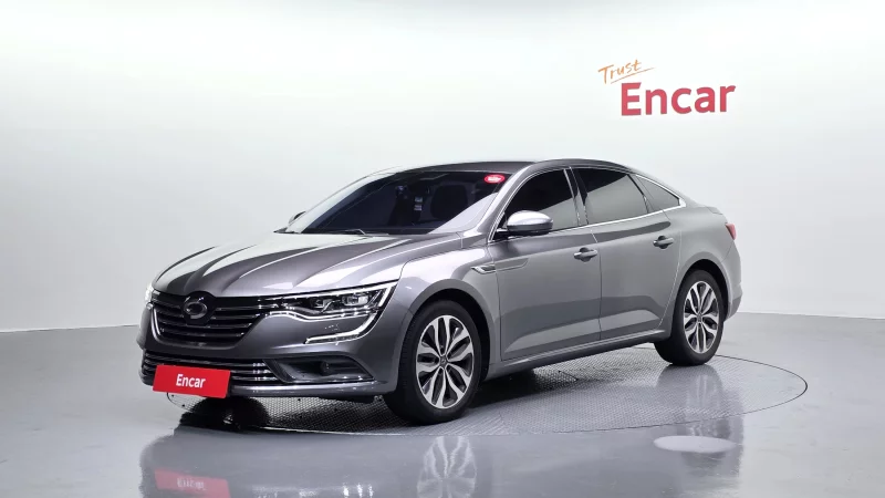 Renault SM6
