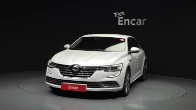 Renault SM6