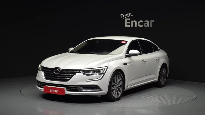 Renault SM6