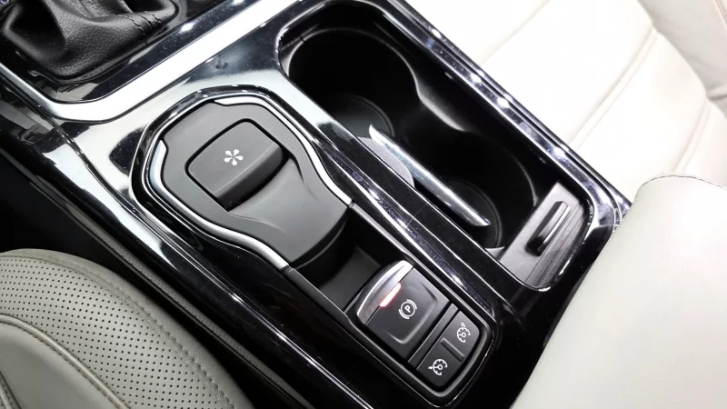 Renault SM6
